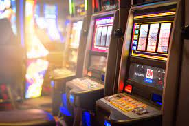 There's No 'Arm' In It - Online Slot Machines Give Extra Enjoyment